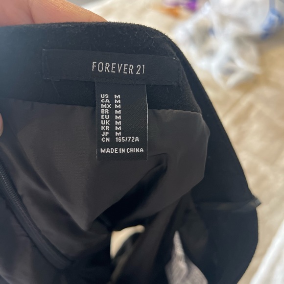 Black fringe mini skirt - Picture 2 of 3